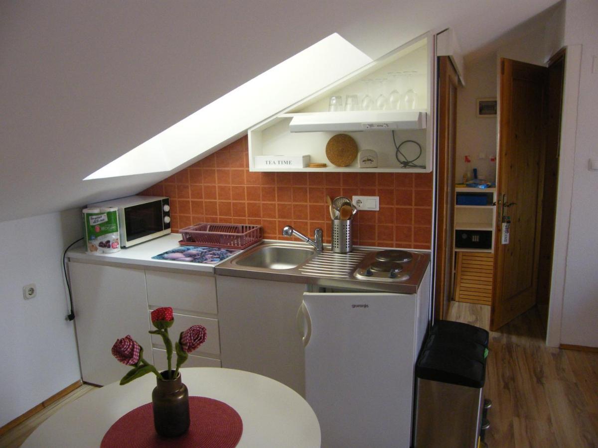 Apartment Mamut Premantura Esterno foto
