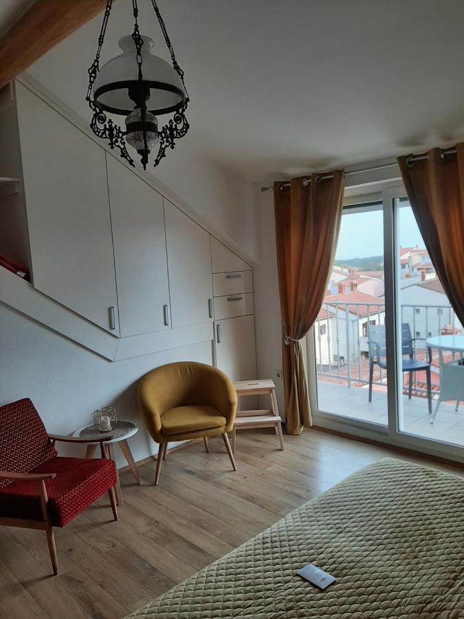 Apartment Mamut Premantura Esterno foto