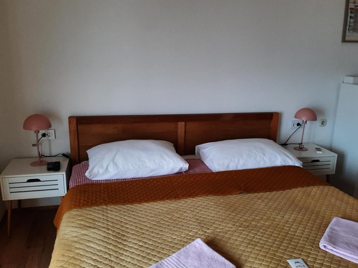 Apartment Mamut Premantura Esterno foto